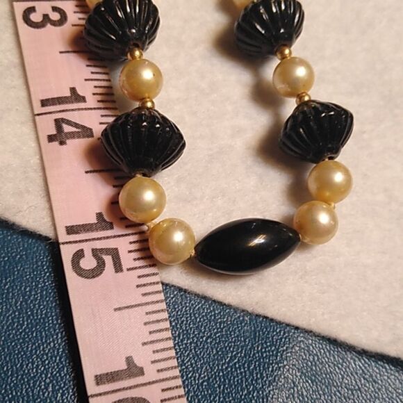 Stylish Black and Cream Beaded Necklace - Picture 9 of 9